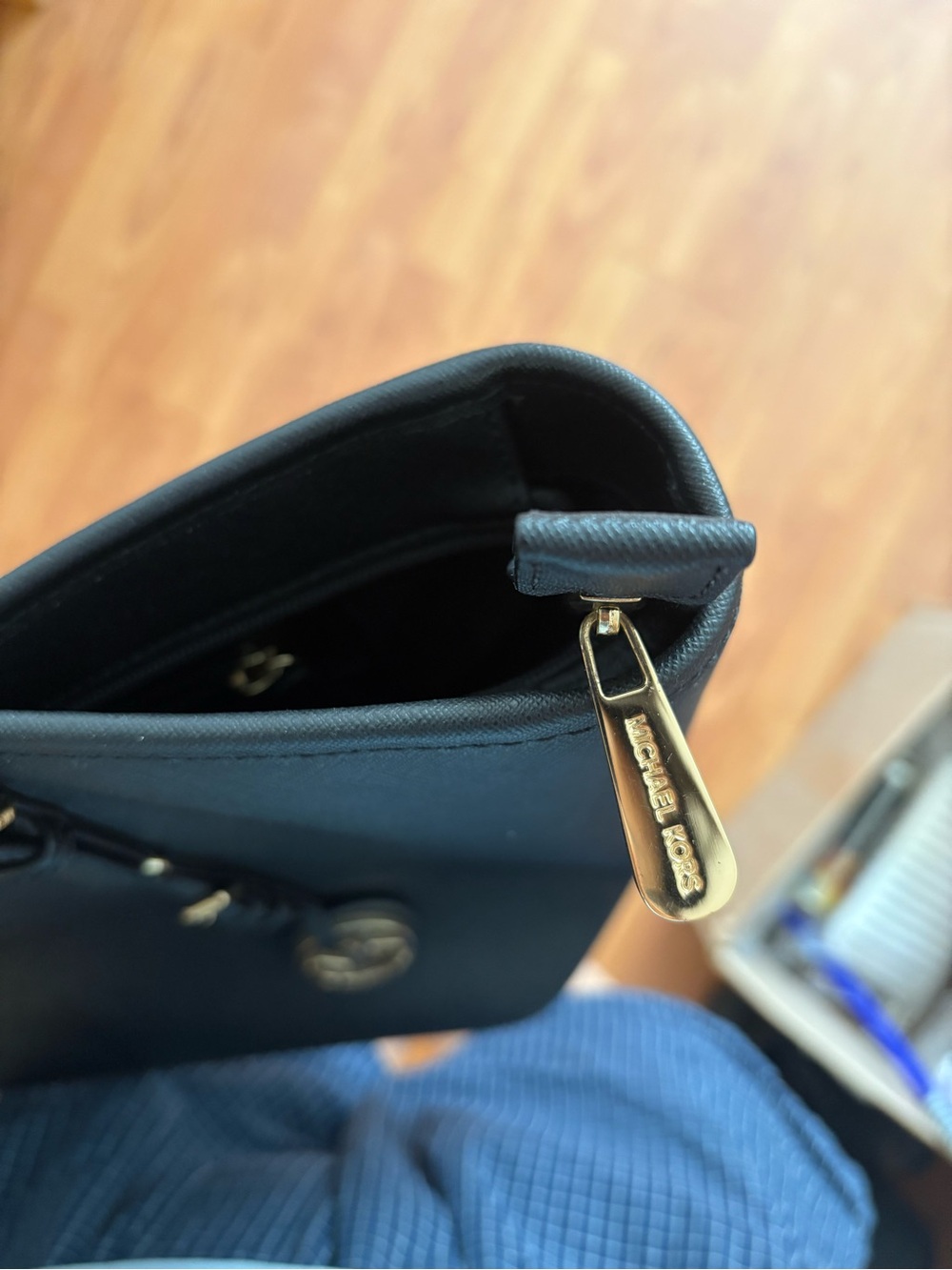 Micheal Kors handbag - Picture 4 of 6